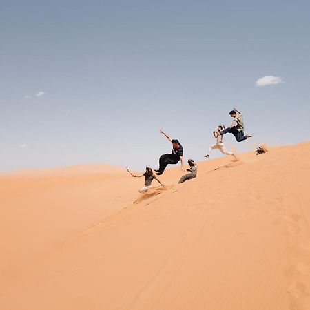 Luxury Maktoub Hotel Merzouga Luaran gambar